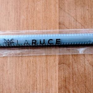 Laruce LR105 Short Shadow Brush – Precision Eye Makeup Brush